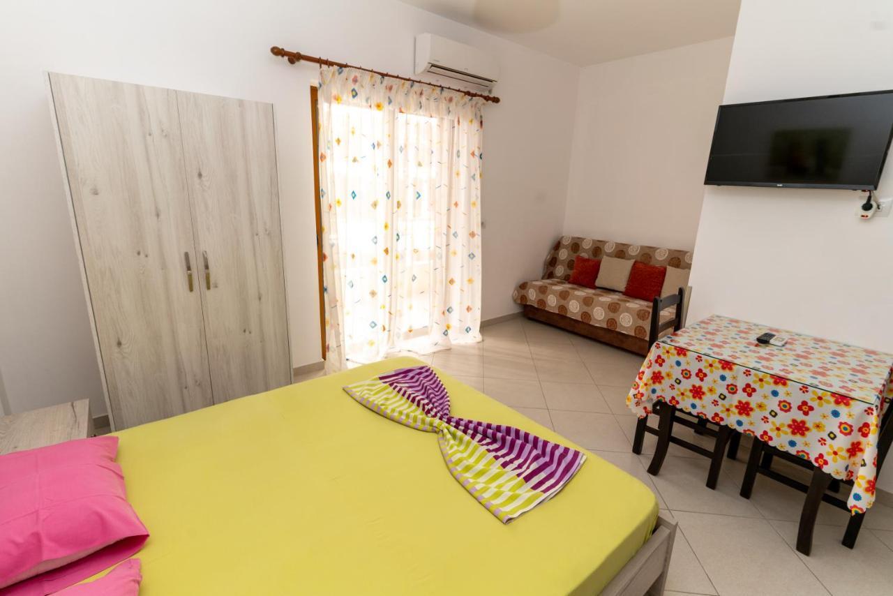 Sheme'S Apartments Sarandë Eksteriør bilde